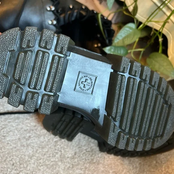 RARE Dr. Martens AUDRICK 22-EYE EXTREME LACE KNEE HIGH PLATFORM BOOTS size5 - Picture 10 of 10